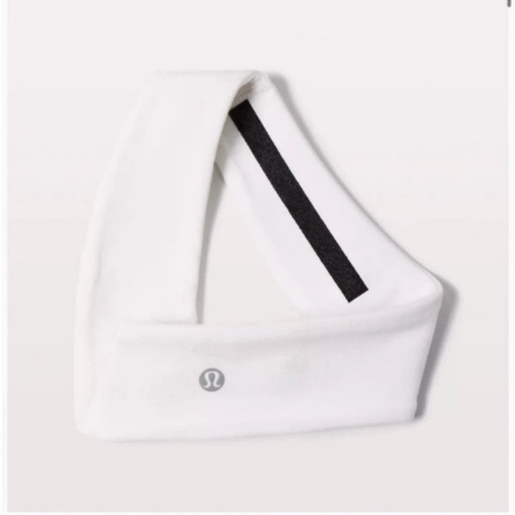 Lululemon Fly Away Tamer Headband in White - Picture 9 of 11